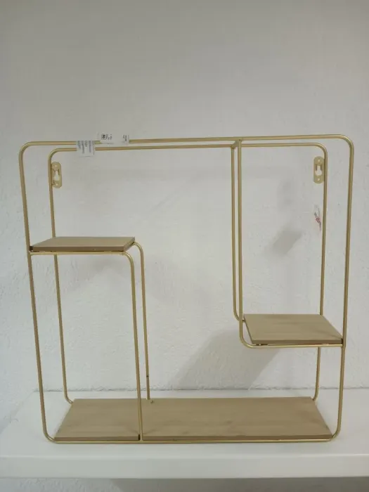 Slika oglasa Zidna polica u zlatnoj boji