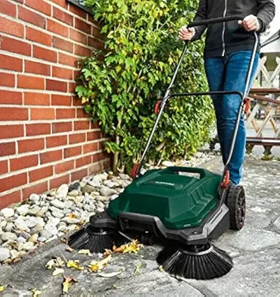 Parkside mehanički čistač – skuplja lišće i kamenčiće